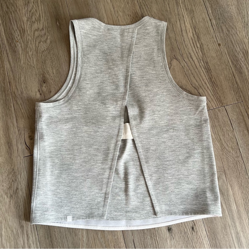 lululemon athletica Light Gray Heather Tank Top - Picture 3 of 5